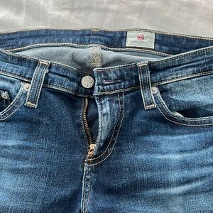 AG JEANS. Skinny jeans. SIZE 25. Have stretch. Darker/faded denim.